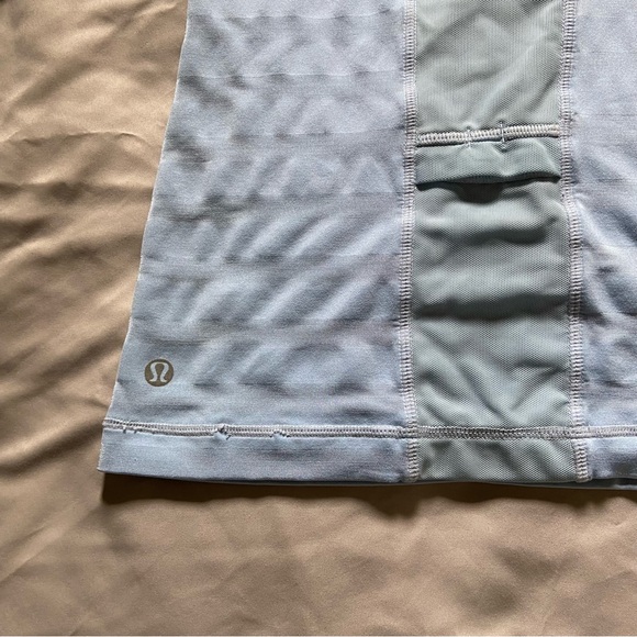 Lululemon / Tank Top - Picture 8 of 9